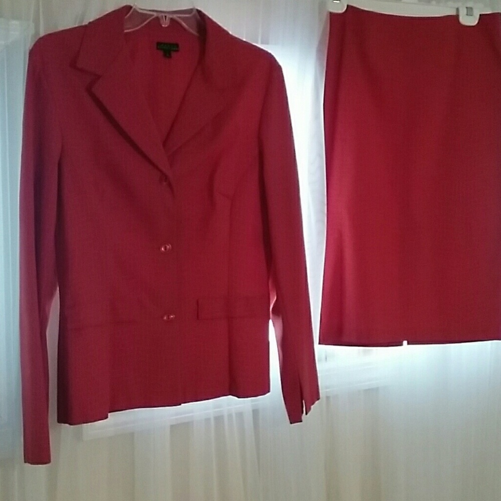 Maria Bianca Nero Suit: Pink is in! - Picture 6 of 9